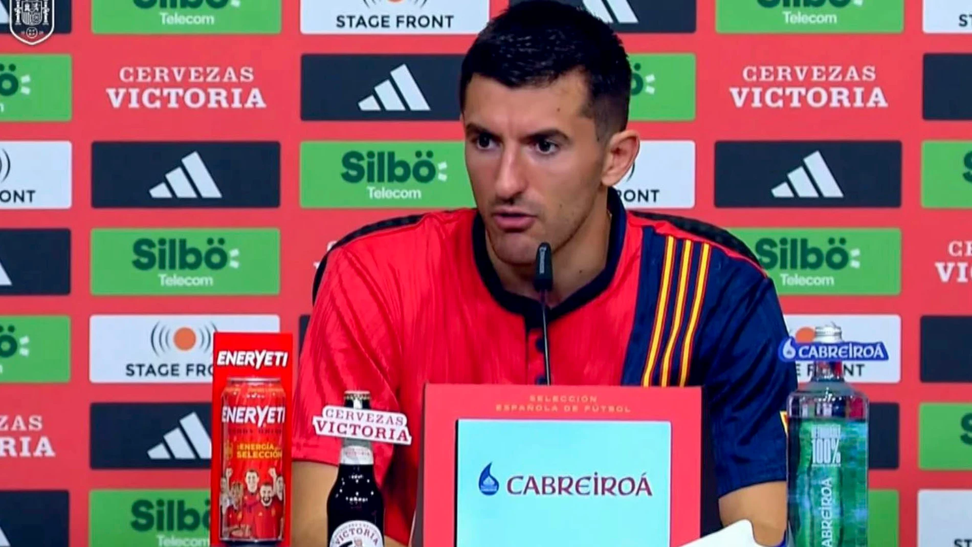 DONAUESCHINGEN (ALEMANIA), 11/07/2024.- El defensa español Dani Vivian elogió este jueves, el poderío ofensivo de Inglaterra, rival de la selección española en la final de la Eurocopa 2024, especialmente al delantero centro Harry Kane, del que dijo que "es de los mejores, si no el mejor". EFE/ Rfef SOLO USO EDITORIAL SOLO DISPONIBLE PARA ILUSTRAR LA NOTICIA QUE ACOMPAÑA (CRÉDITO OBLIGATORIO)