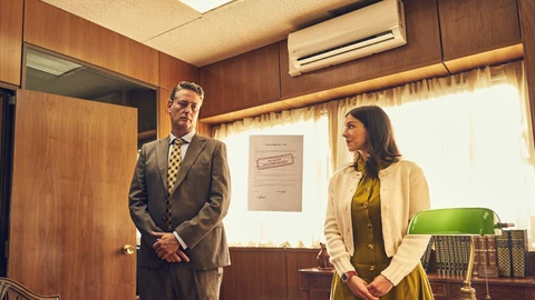 "El hombre transparente": Así es la campaña de seguros que "protege lo Tuio"