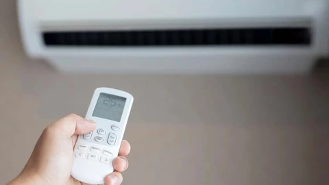 Eficiencia energética.- La Junta aconseja consultar el etiquetado energético de los aires acondicionados para ahorrar en la factura