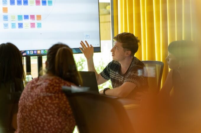 Más de 1.300 estudiantes pueden realizar prácticas profesionales a partir del verano de la mano de Banco Santander