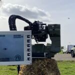 Estación de armas remota Guardian 2.0 de Escribano sigue la trayectoria de un dron en un ejercicio