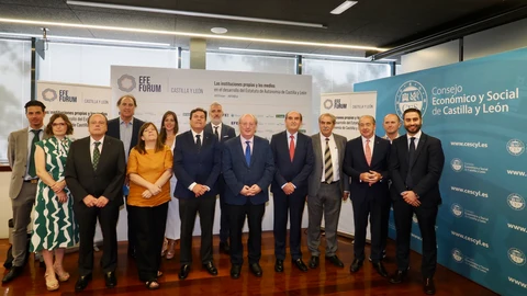Los participantes en el EFE Fórum ‘Las instituciones propias y los medios en el desarrollo del Estatuto de Autonomía de Castilla y León’