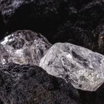 La petalita o la castorita es un mineral importante para obtener el litio