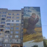 Los murales ayudan a mantener vivo el recuerdo de los soldados caídos en Ucrania