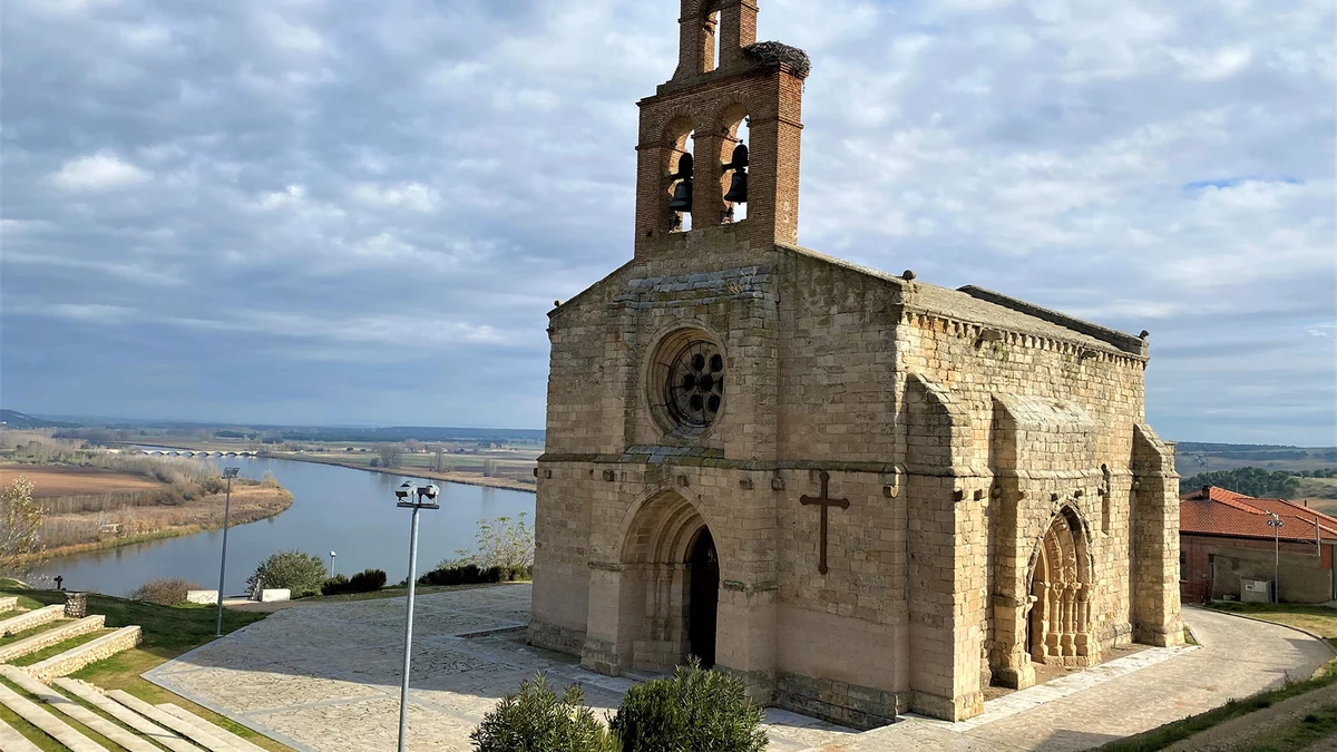 La Archidiócesis de Valladolid abre 64 iglesias y ermitas de la provincia para que puedan ser visitadas de manera gratuita durante el verano