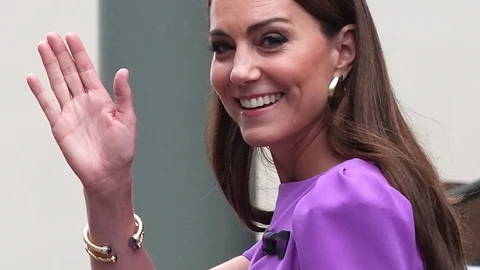 Detalle peinado y maquillaje Kate Middleton.