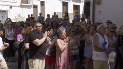 Minuto de silencio por el crimen en Buñol: "Se necesitan más medios y recursos contra la violencia machista"