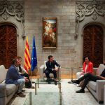 Rovira, Wagensberg y Serra, en el Palau de la Generalitat junto a Aragonès