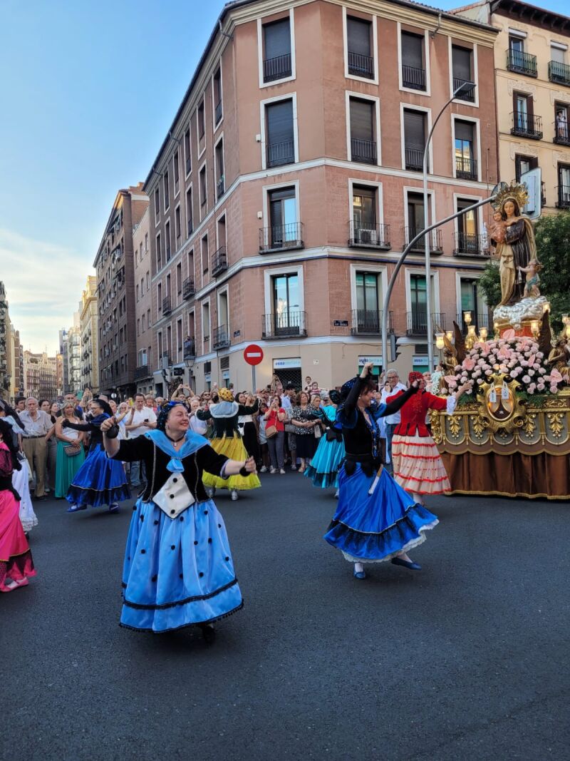 La procesión en Chamberí