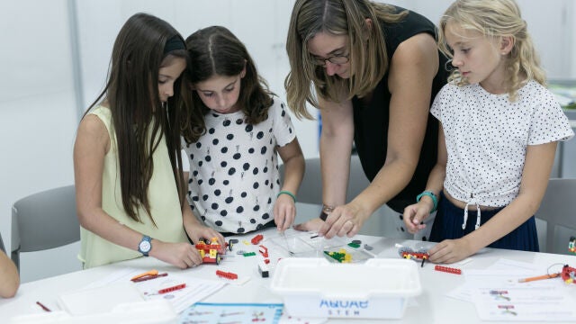 Aquae STEM: Perfilando un horizonte laboral más inclusivo en el futuro