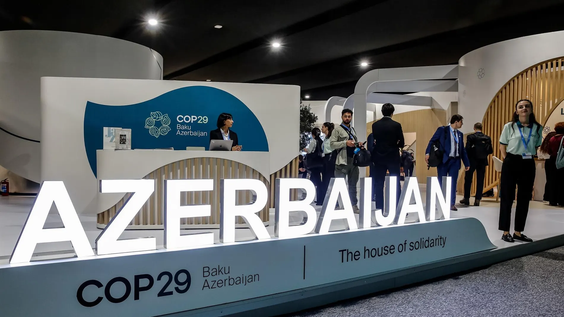 AMP.-COP29.- ONG critican la falta de cifras concretas en el borrador financiero de la Cumbre del Clima: "Es un insulto"