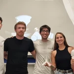 De izda., a dcha., Liam Farrell, Alex Bretaudeau, Pau Padrós, Cristina Marcello y Berta Lloveras