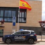 Comisaría y coche patrulla de la Policía Nacional en Soria