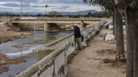 Temporal.- Continúa la búsqueda de víctimas y piden suspender la navegación de embarcaciones en barranco del Poyo