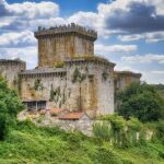 Estos son los castillos gallegos que te transportarán a la Edad Media