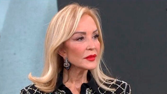 Carmen Lomana