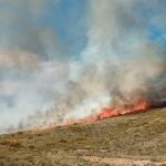 Incendio en el Cerro de la Coscoja, en Almería.