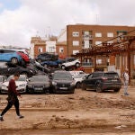 Continúan las labores de limpieza tras el paso de la dana por Valencia
