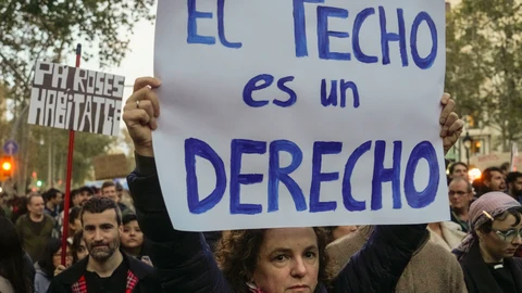Barcelona sale a calle para exigir una bajada de los alquileres y en defensa del derecho a la vivienda