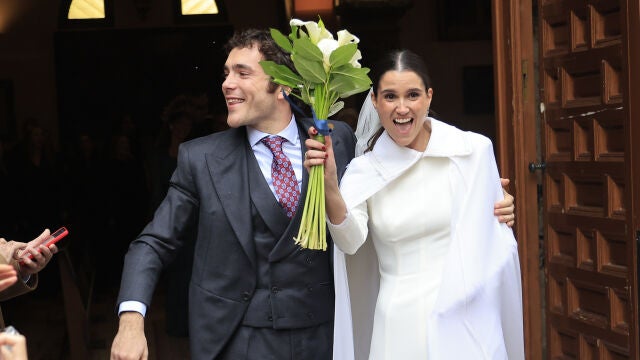 Paula Cristóbal y Ters a la salida de su boda en Madrid.