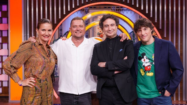 El Monaguillo junto a los jueces de 'MasterChef Celebrity 9'