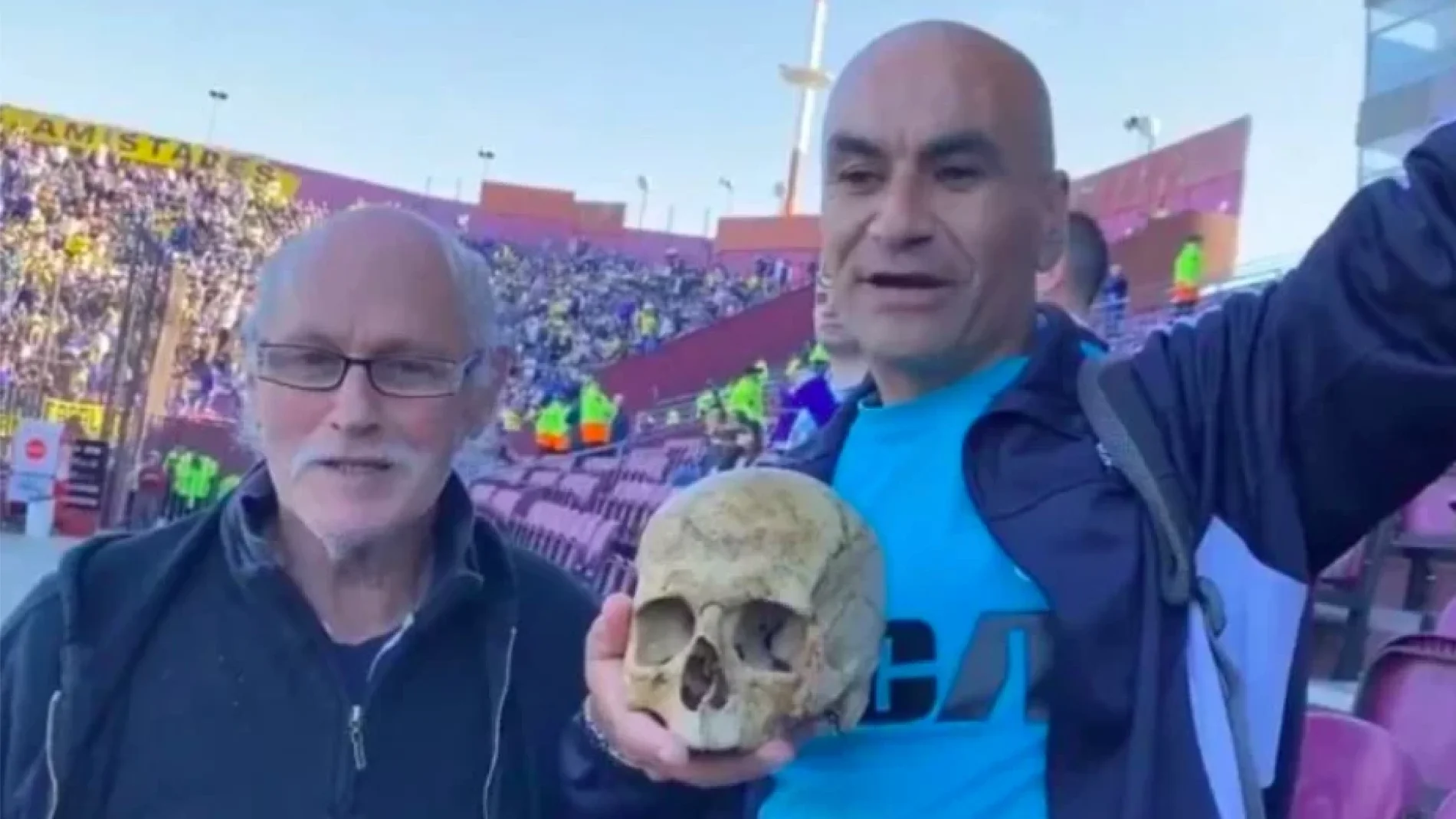 Un aficionado llevó el cráneo de su abuelo a la final de la Copa Sudamericana