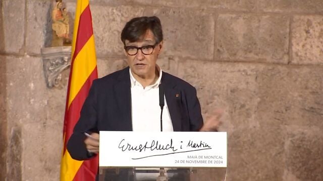 El presidente de la Generalitat, Salvador Illa, en el homenaje al político socialista Ernest Lluch, a 24 de noviembre de 2024, en Maià de Montcal (Girona)