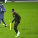 Guardiola, en el último entrenamiento del Manchester City