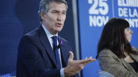 Feijóo participa en un acto del PP por el 25N en Barcelona