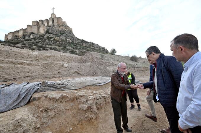 El alcalde de Murcia visita este enclave situado en el cerro de Monteagudo