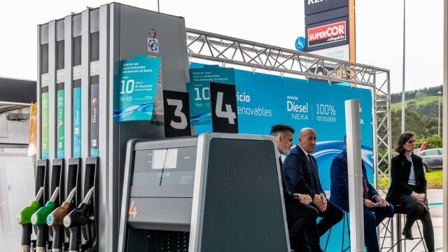 Repsol organiza en su estación de servicio de Cartes un acto por las 600 estaciones con combustible cien por cien renovable