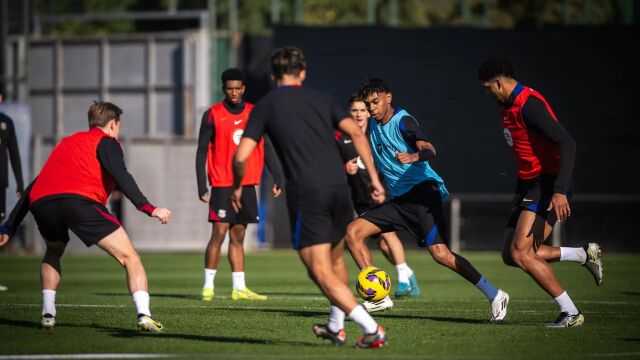 Fútbol.- Lamine Yamal hace parte del entrenamiento con el grupo y podría jugar contra el Las Palmas
