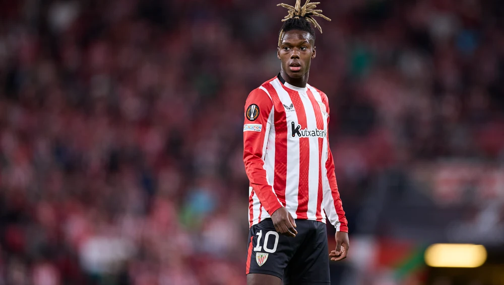 Nico Williams durante un partido de Europa League con el Athletic. Fuente: La Razón Nico Williams