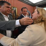 Cristina Ayala recibe el apoyo de sus compañeros del PP