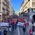 Manifestación en Barcelona durante la huelga del sector del transporte de pasajeros por carretera.