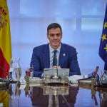 El presidente del Gobierno, Pedro Sánchez preside el Consejo de Ministros tras la formación de su nuevo gabine