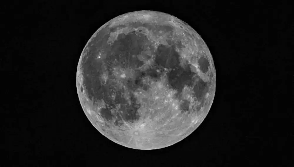 Científicos confirman lo que hay dentro de la luna