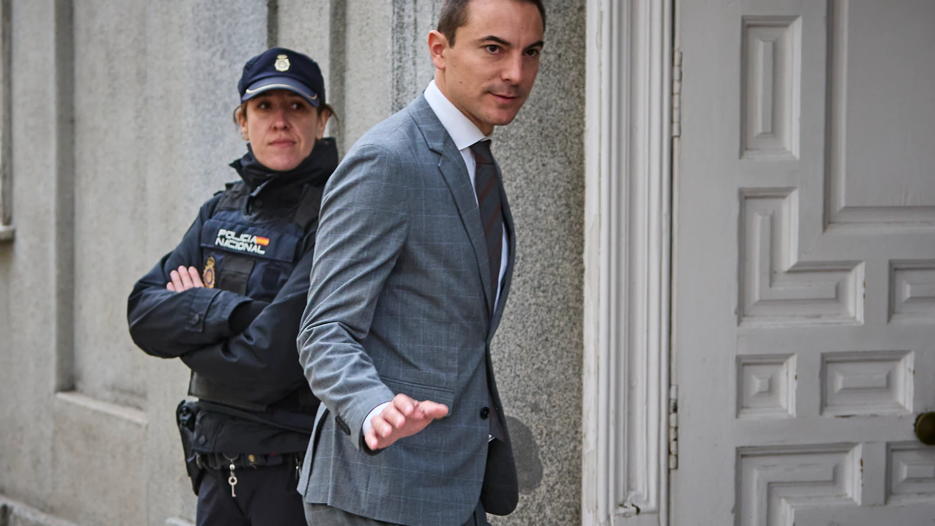 El ex secretario general del PSOE de Madrid Juan Lobato comparece este viernes como testigo ante el Tribunal Supremo en la causa contra el fiscal general del Estado, Álvaro García Ortiz, para que aclare el papel de Moncloa al enviarle información de la pareja de Isabel Díaz Ayuso.© Alberto R. Roldán / Diario La Razón. 29 11 2024