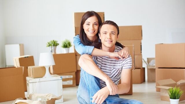 Pareja en casa
