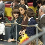 La Infanta Elena y Victoria Federica en los toros.