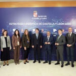 El presidente Alfonso Fernández Mañueco presenta la Estrategia Logística de Castilla y León 2030 junto al consejero José Luis Sanz Merino, Ángeles Armisén y Francisco Vázquez, entre otras autoridades