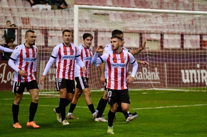 "Una ciudad como Logroño no podía estar sin fútbol"