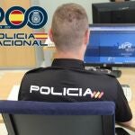 Nota De Prensa: "Agentes De La Policía Nacional Recuperan Un Vehículo Del Que Se Había Apropiado El Antiguo Responsable De Una Empresa"