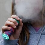 La promoción de productos de vapeo, a menudo dirigida a un público joven, ha contribuido a su popularidad