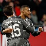 Güler y Mbappé celebran uno de los goles del Madrid al Girona