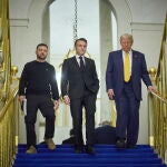 Macron receives Trump, Zelensky at the Elysee Palace