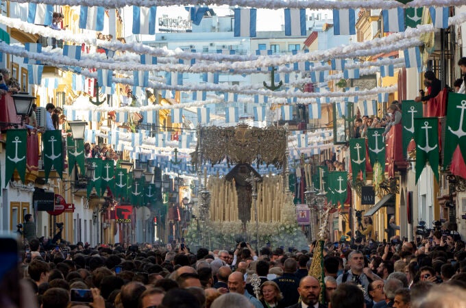 Las calles abarrotadas durante la Magna