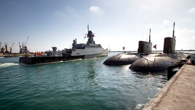 Imagen de archivo del buque ruso "Veliky Ustyug" en la base naval de Tartús (Siria)