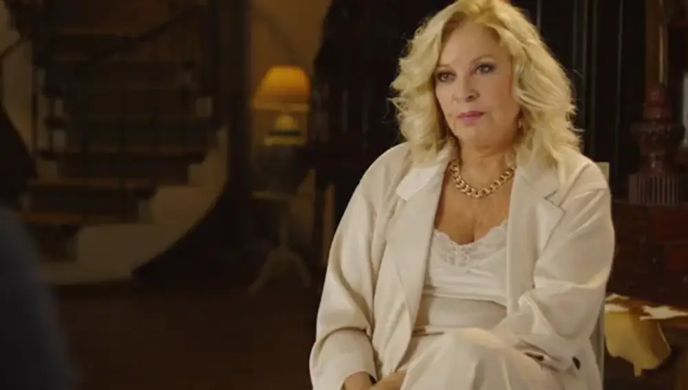 Las 6 bombas de Bárbara Rey en su entrevista: del Rey Juan Carlos a la Reina Sofía o Adolfo Suárez