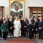 El Papa Francisco durante la audiencia con el equipo de Manos Unidas